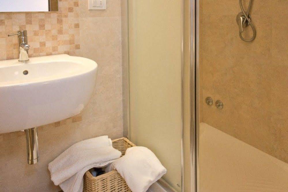 Grotta Cilicia B&B Noci Luaran gambar